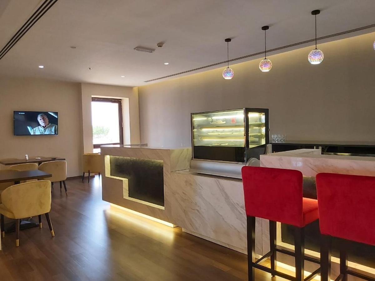 Basrah International Airport Hotel Екстериор снимка