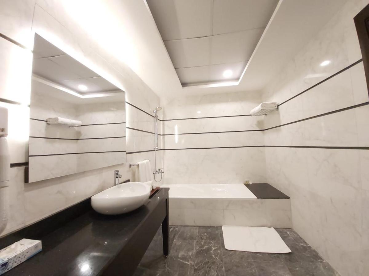 Basrah International Airport Hotel Екстериор снимка