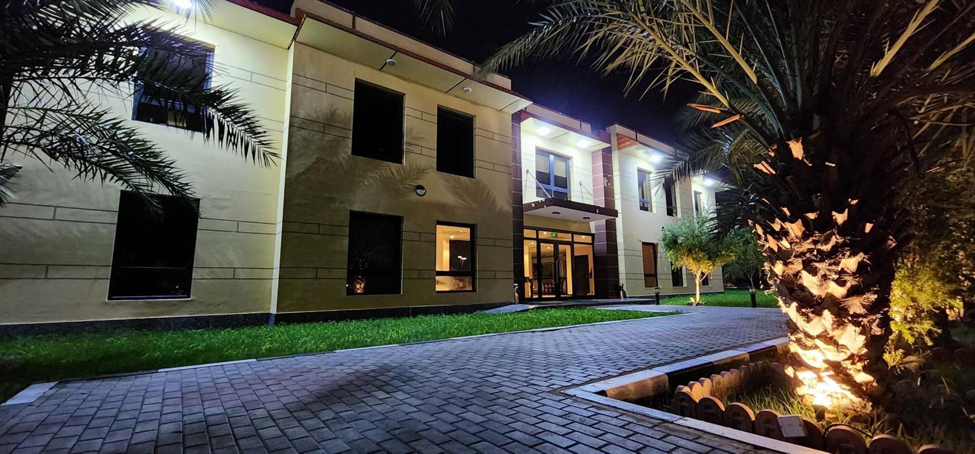 Basrah International Airport Hotel Екстериор снимка